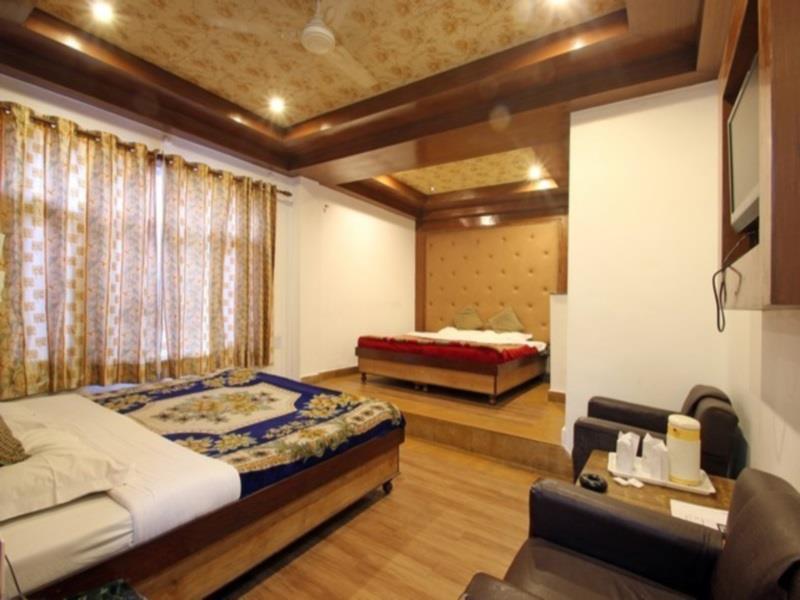 Hotel Ratan เดห์ราดุน ภายนอก รูปภาพ